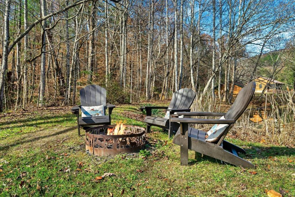 塞维尔维尔Spectacular Mtns Views With Private Hot Tub With Pool Table And Private Pond别墅 外观 照片
